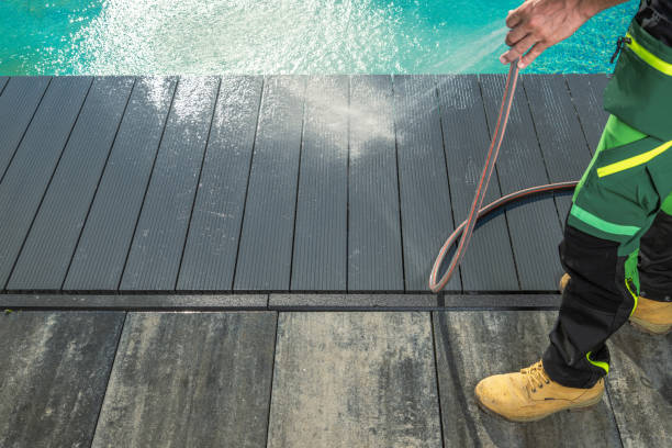 Best Sidewalk Pressure Washing  in , RI